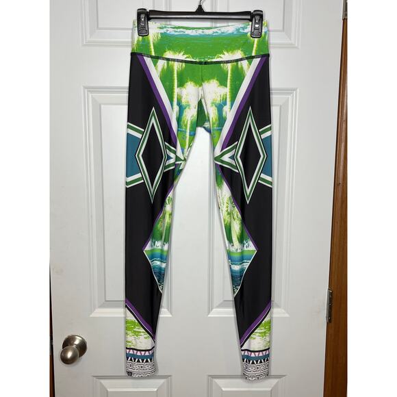 Onzie Small Medium Hot Yoga Graphic Print Legging Palm Sunset Black Green Blue - Picture 2 of 9